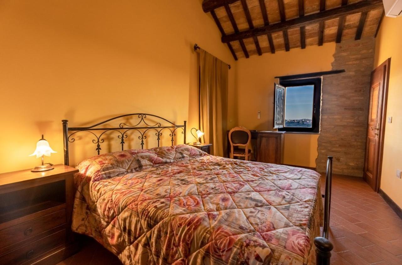 Castello Di Petecciano B&B Мошано-Сант'Анджело Екстер'єр фото