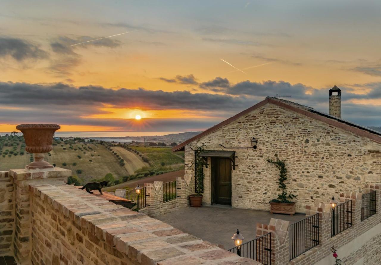 Castello Di Petecciano B&B Мошано-Сант'Анджело Екстер'єр фото