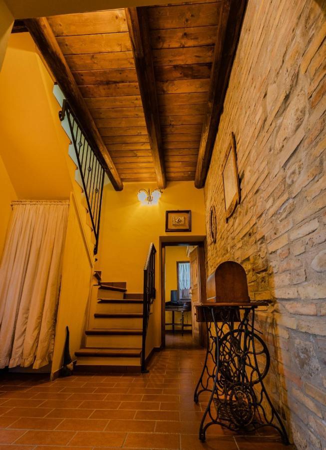 Castello Di Petecciano B&B Мошано-Сант'Анджело Екстер'єр фото