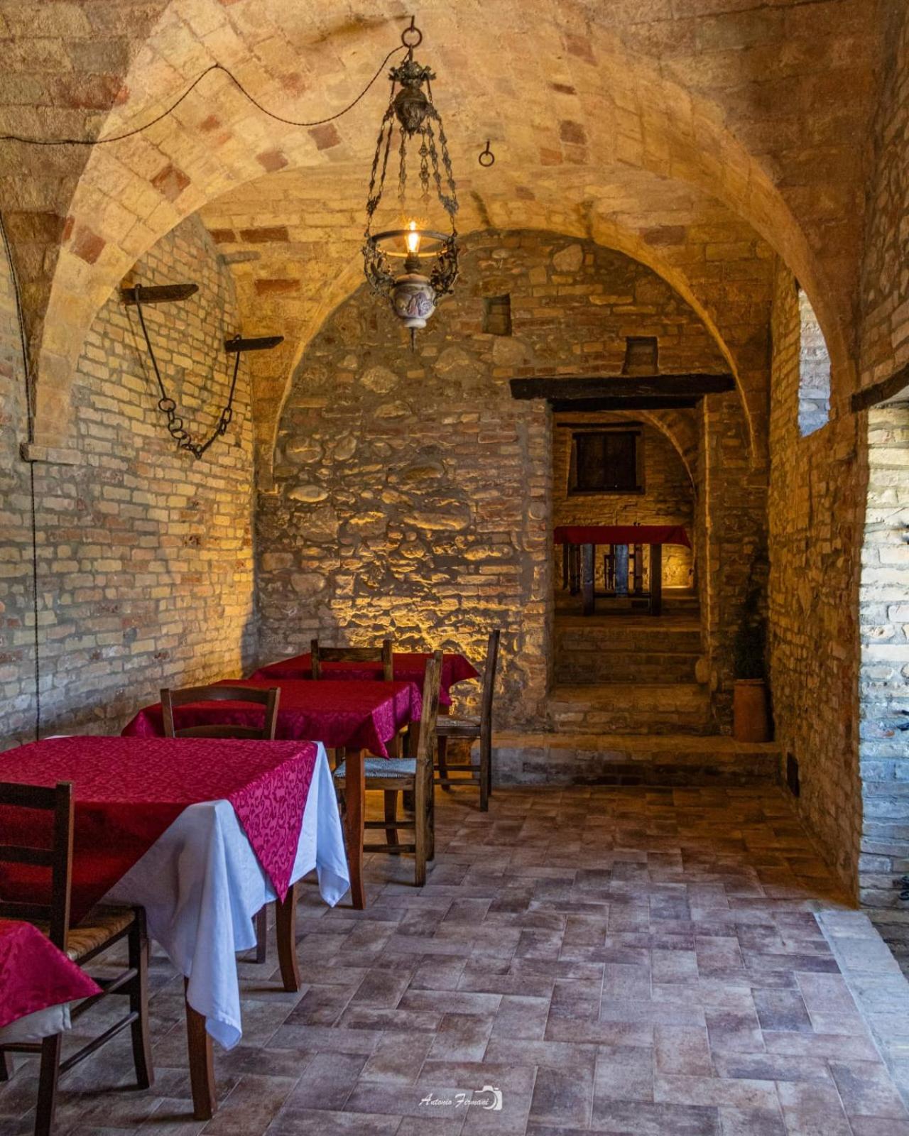 Castello Di Petecciano B&B Мошано-Сант'Анджело Екстер'єр фото
